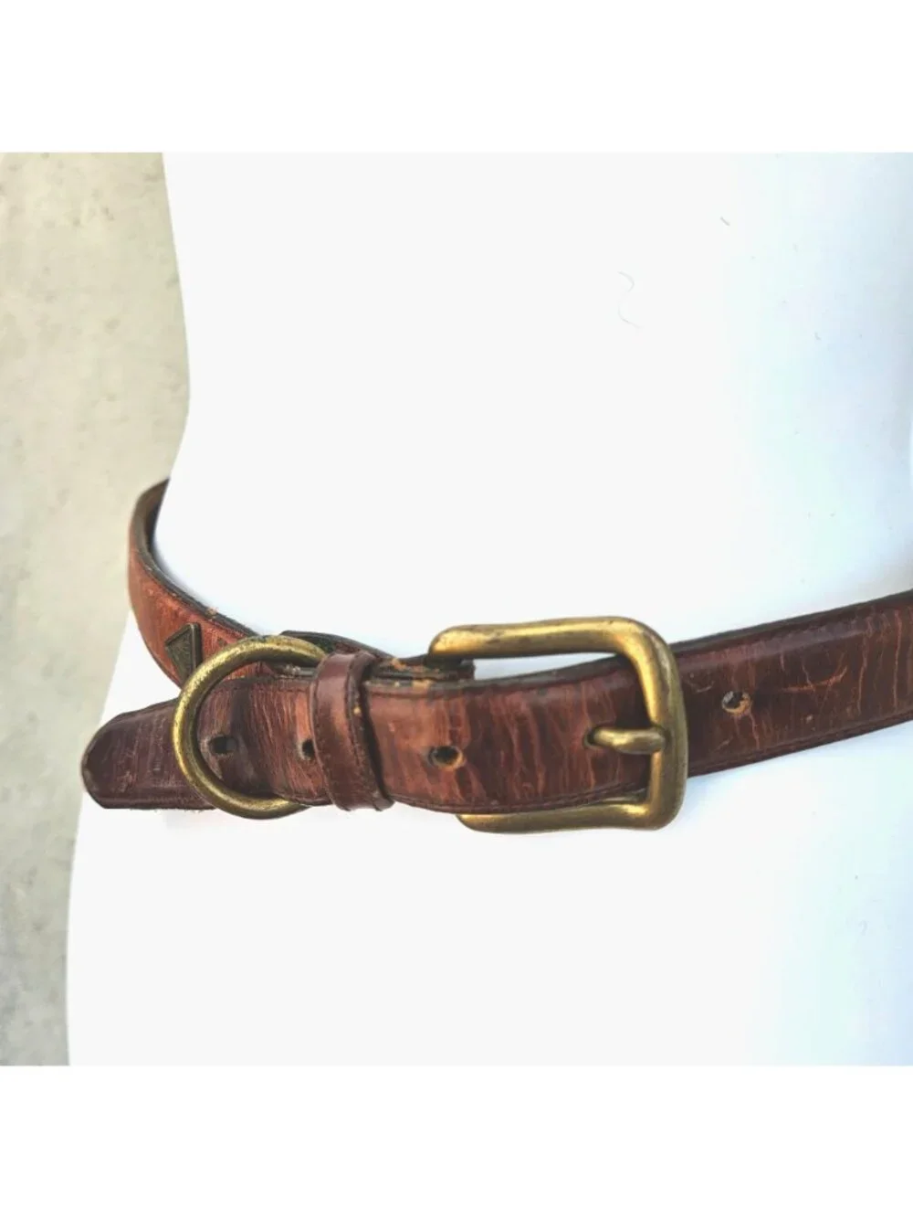 Vintage Guess Triangle Logo Brown Leather Belt Brass Buckle Small 24-27